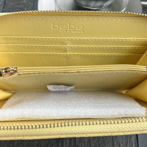 Bebe wallet/wristlet - Picture 7 of 8